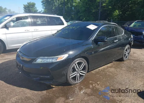 2017 Honda Accord Touring V6 из США, поврежденный, VIN 1HGCT2B09HA004245
